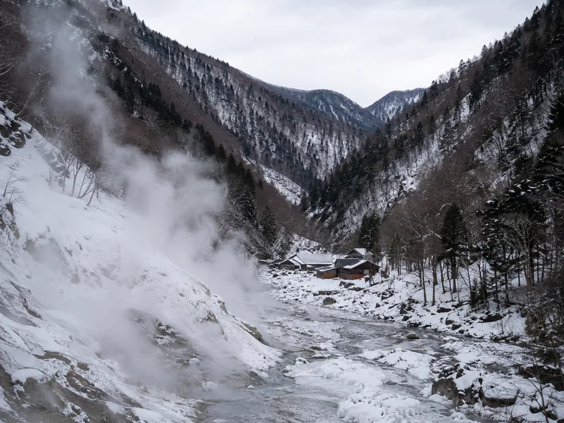 Steam venting from the floor of the Yokoyu valley